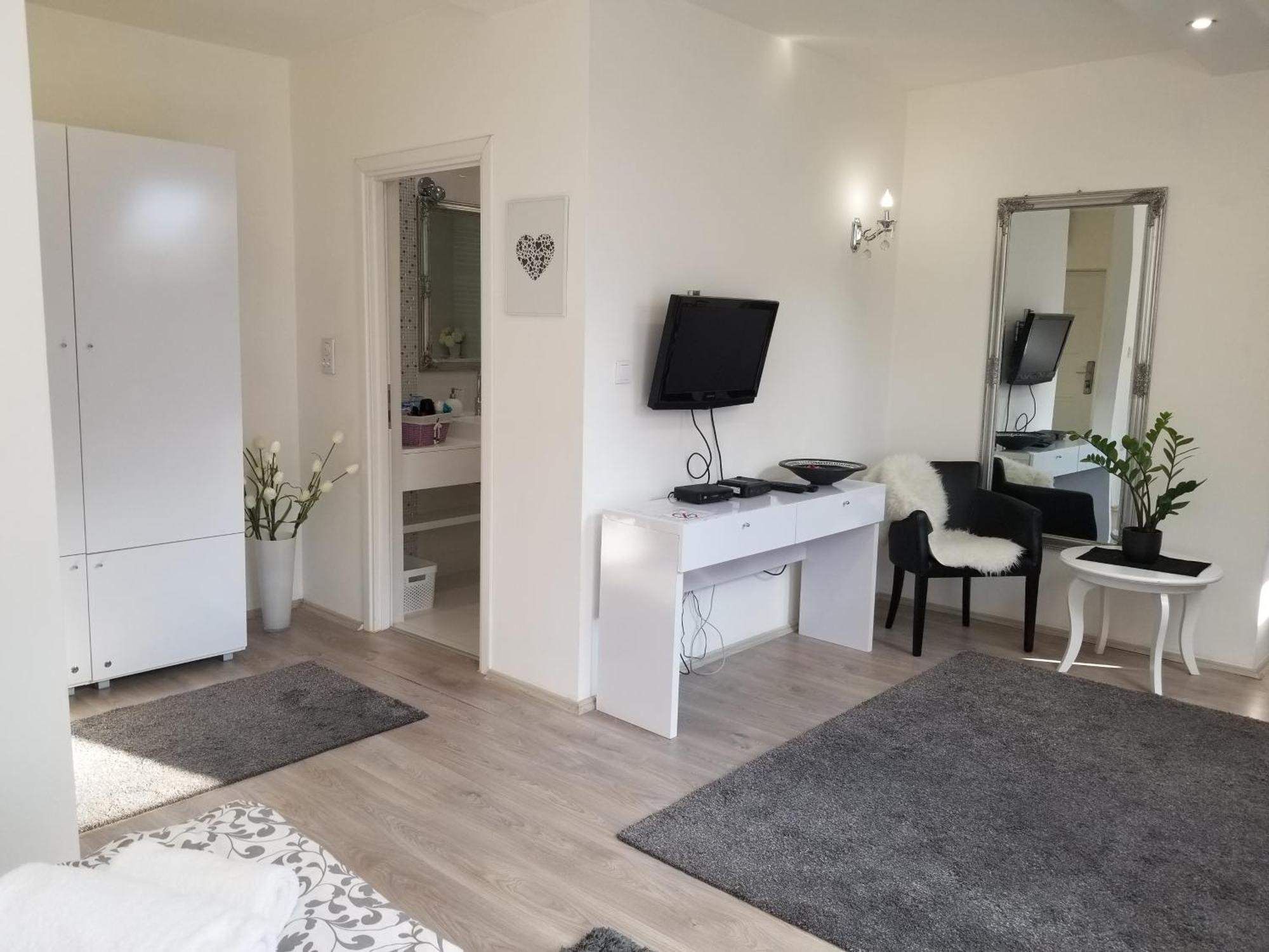 Ferienwohnung Stan Na Dan Angel Novi Sad Zimmer foto