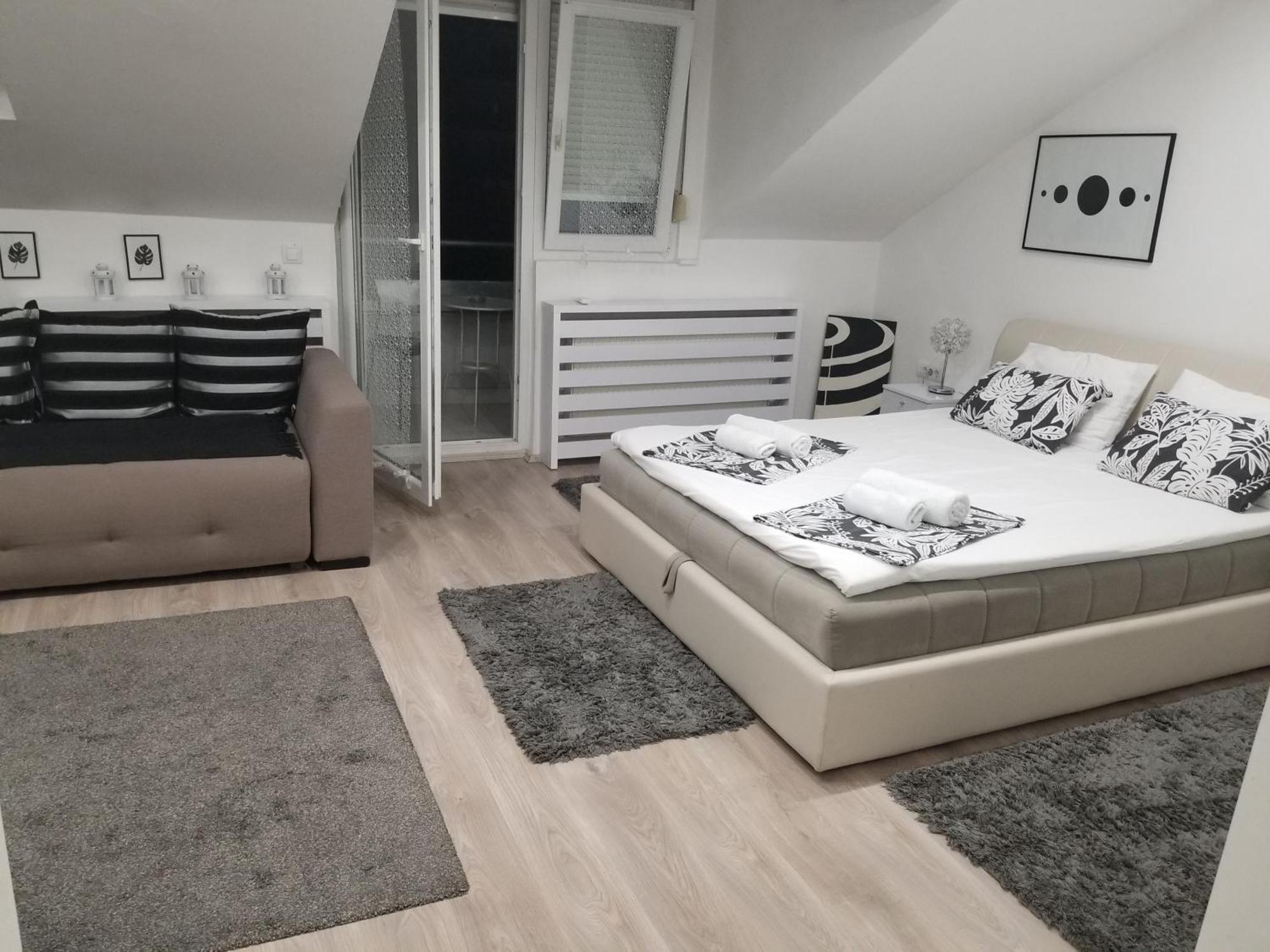 Ferienwohnung Stan Na Dan Angel Novi Sad Zimmer foto
